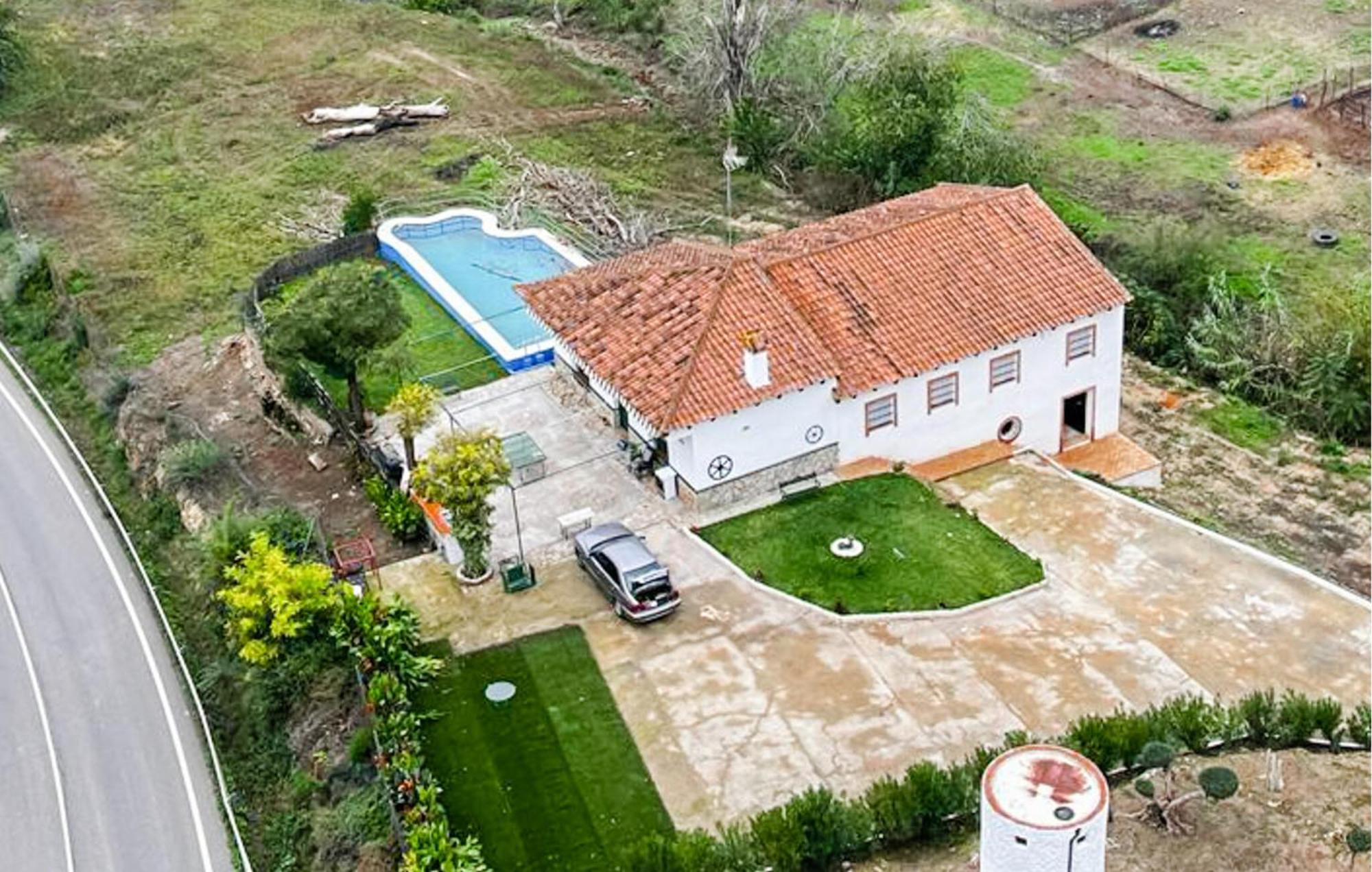 6 Bedroom Amazing Home In La Puebla De Los Infan La Puebla de los Infantes Kültér fotó