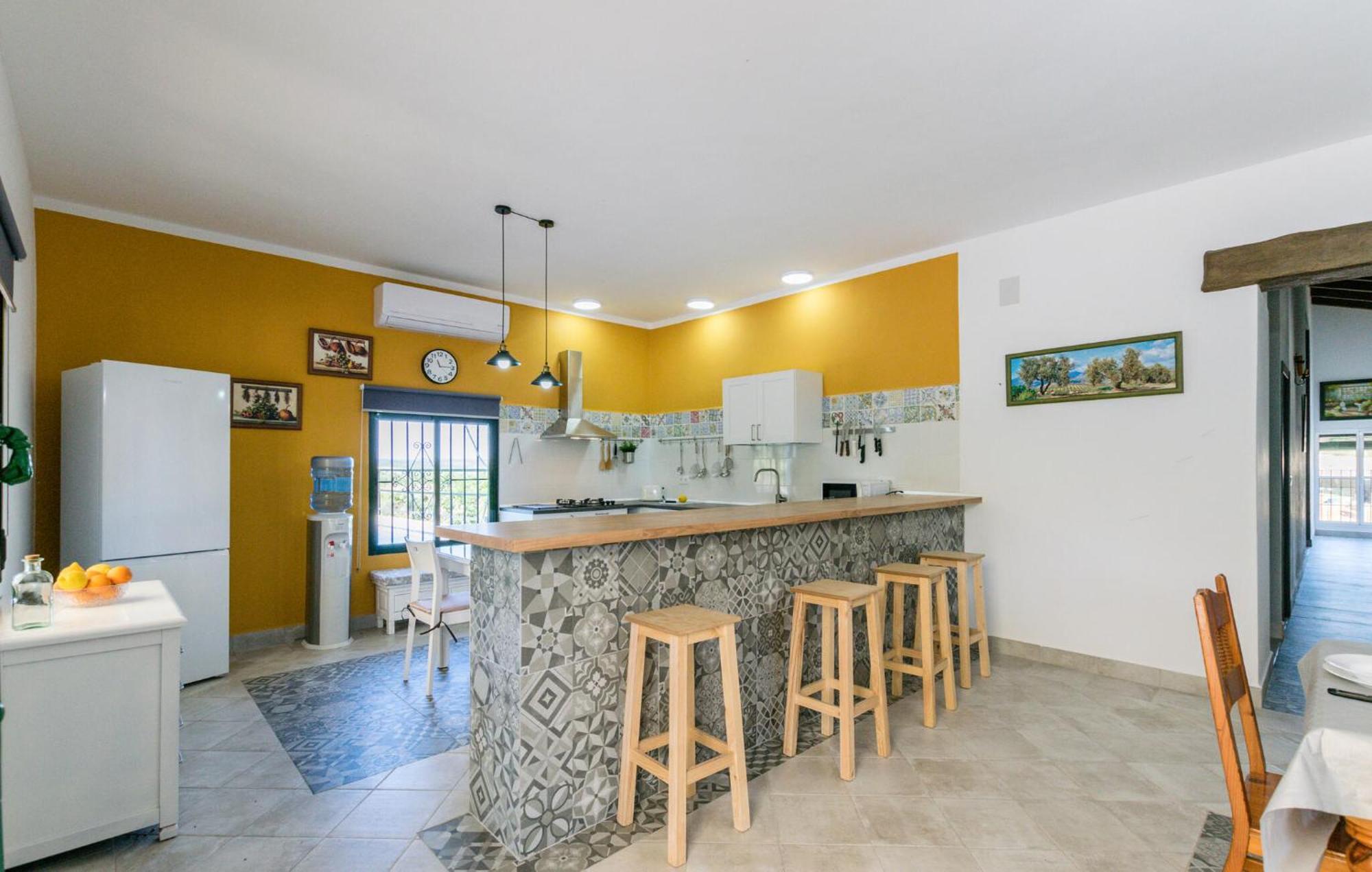 6 Bedroom Amazing Home In La Puebla De Los Infan La Puebla de los Infantes Kültér fotó